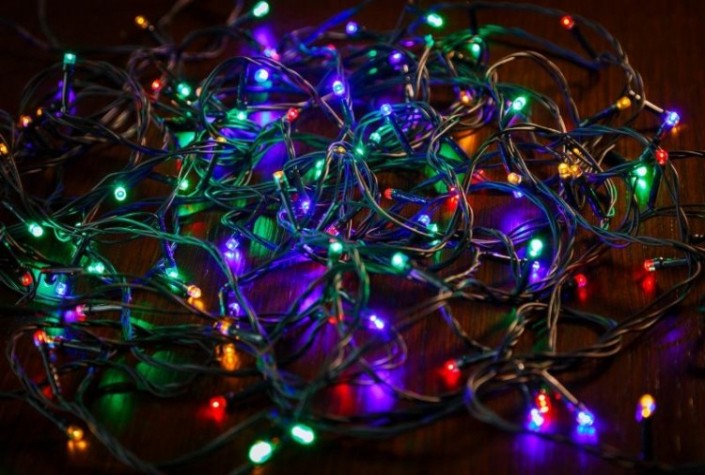 Гирлянда Neon-Night ТВИНКЛ 10м темно-зеленый ПВХ, 80 LED МУЛЬТИ [303-049]