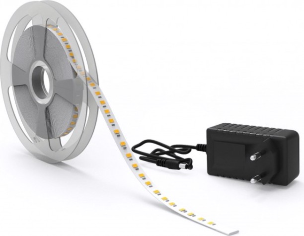 Лента светодиодная GAUSS BT071 basic в комплекте 12v 12w/m 1200lm/m 4000k ip65 le