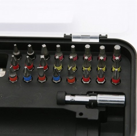 Отвертка аккумуляторная Crown CT22033 IMC Отвертка аккумуляторная Crown CT22033 IMC
