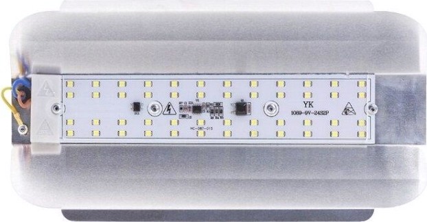 Прожектор GLANZEN FAD-0040-50 SMD IP65 6500K Прожектор GLANZEN FAD-0040-50 SMD IP65 6500K