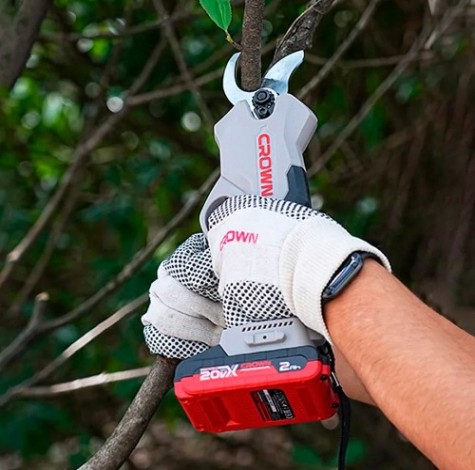 Секатор аккумуляторный Crown CT29001HX BL