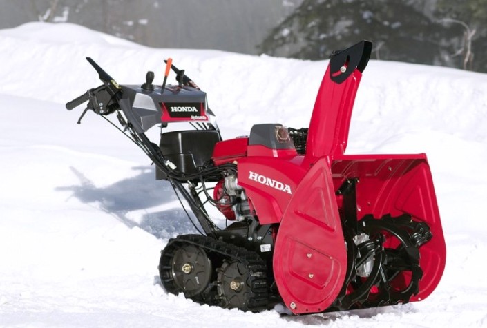 Снегоуборщик бензиновый гусеничный HONDA HSS 760A ETD с электростартером [HSS760AETD]