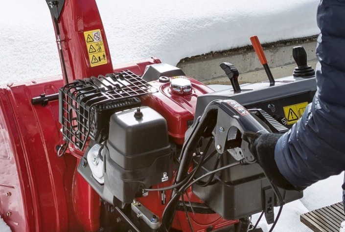 Снегоуборщик бензиновый гусеничный HONDA HSS 970A ETD с электростартером [HSS970AETD]