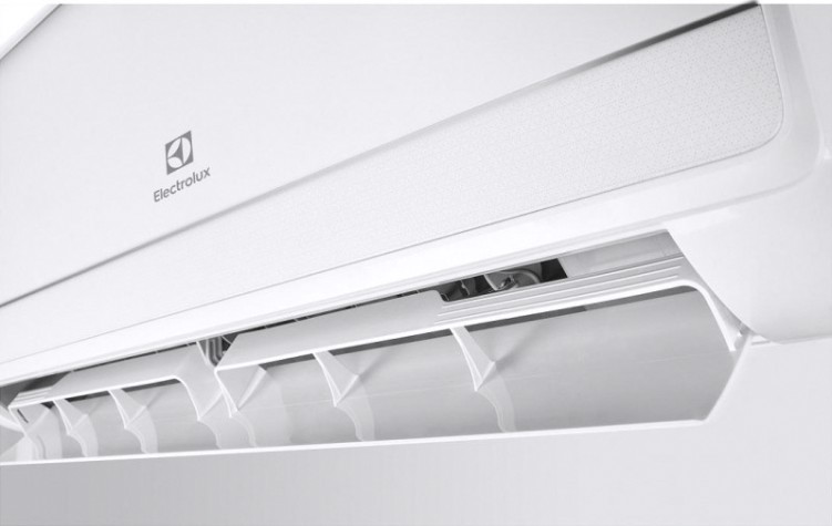 Сплит-система с обычным управлением ELECTROLUX EACS-12HSK/N3 Skandi [НС-1481646]